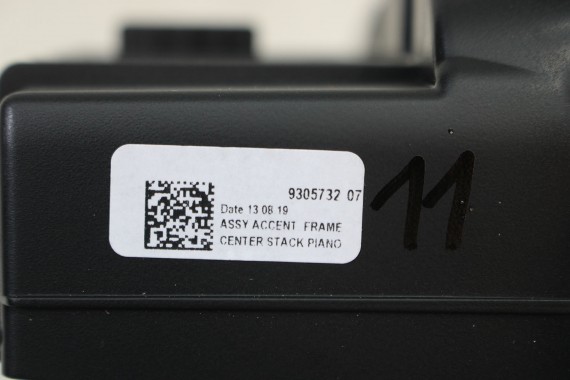 MINI F54 RAMKA OBUDOWA PANEL KLIMATYZACJI KLIMY 9305732 51459305732 Clubman LCi Rama akcentująca Center Stack konsoli osłona