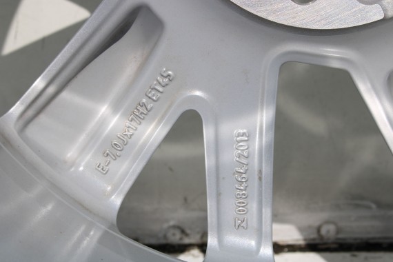 AUDI Q2 FELGI 17 OPONY LETNIE KOŁA 81A601025C felga 7J*17H2 ET45  opona LATO Bridgestone Turanza T001 215/55/17 94V 81A 2016-