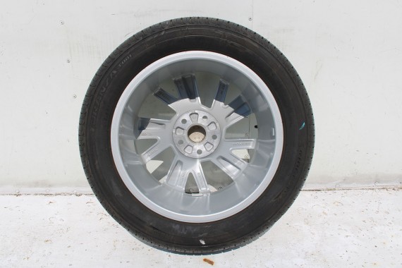 AUDI Q2 FELGI 17 OPONY LETNIE KOŁA 81A601025C felga 7J*17H2 ET45  opona LATO Bridgestone Turanza T001 215/55/17 94V 81A 2016-