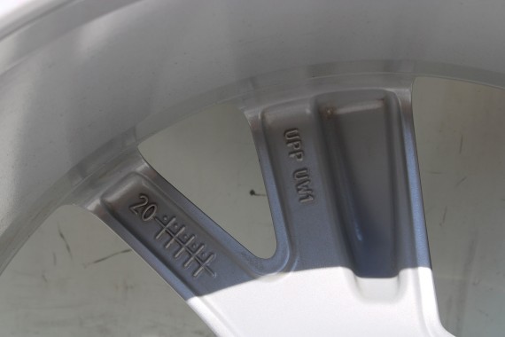 AUDI Q2 FELGI 17 OPONY LETNIE KOŁA 81A601025C felga 7J*17H2 ET45  opona LATO Bridgestone Turanza T001 215/55/17 94V 81A 2016-