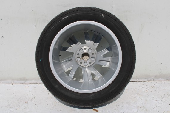AUDI Q2 FELGI 17 OPONY LETNIE KOŁA 81A601025C felga 7J*17H2 ET45  opona LATO Bridgestone Turanza T001 215/55/17 94V 81A 2016-