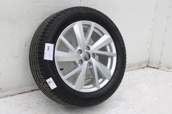 AUDI Q2 FELGI 17 OPONY LETNIE KOŁA 81A601025C felga 7J*17H2 ET45  opona LATO Bridgestone Turanza T001 215/55/17 94V 81A 2016-