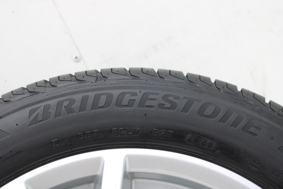 AUDI Q2 FELGI 17 OPONY LETNIE KOŁA 81A601025C felga 7J*17H2 ET45  opona LATO Bridgestone Turanza T001 215/55/17 94V 81A 2016-