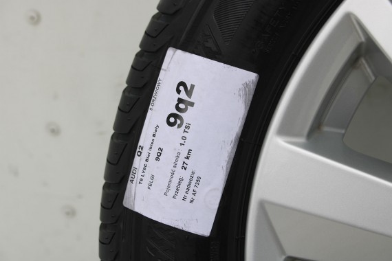 AUDI Q2 FELGI 17 OPONY LETNIE KOŁA 81A601025C felga 7J*17H2 ET45  opona LATO Bridgestone Turanza T001 215/55/17 94V 81A 2016-
