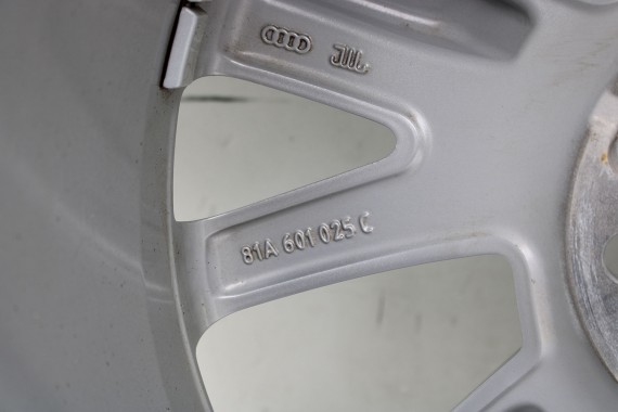 AUDI Q2 FELGI 17 OPONY LETNIE KOŁA 81A601025C felga 7J*17H2 ET45  opona LATO Bridgestone Turanza T001 215/55/17 94V 81A 2016-