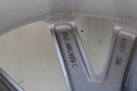 AUDI Q2 FELGI 17 OPONY LETNIE KOŁA 81A601025C felga 7J*17H2 ET45  opona LATO Bridgestone Turanza T001 215/55/17 94V 81A cali