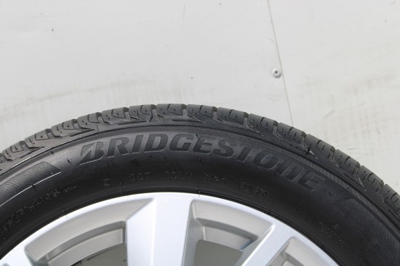 AUDI Q2 FELGI 17 OPONY LETNIE KOŁA 81A601025C felga 7J*17H2 ET45  opona LATO Bridgestone Turanza T001 215/55/17 94V 81A cali
