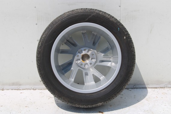 AUDI Q2 FELGI 17 OPONY LETNIE KOŁA 81A601025C felga 7J*17H2 ET45  opona LATO Bridgestone Turanza T001 215/55/17 94V 81A cali