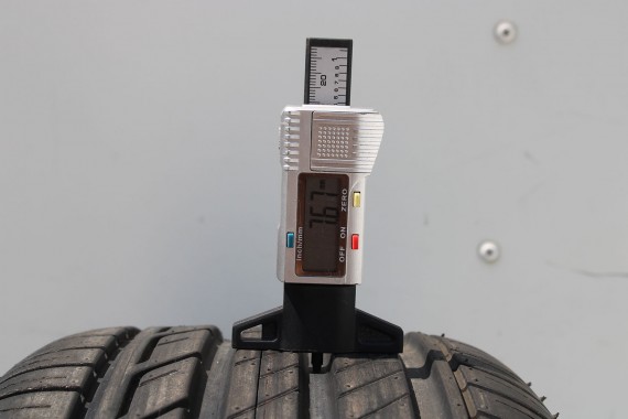 AUDI Q2 FELGI 17 OPONY LETNIE KOŁA 81A601025C felga 7J*17H2 ET45  opona LATO Bridgestone Turanza T001 215/55/17 94V 81A cali