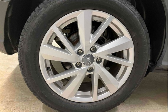 AUDI Q2 FELGI 17 OPONY LETNIE KOŁA 81A601025C felga 7J*17H2 ET45  opona LATO Bridgestone Turanza T001 215/55/17 94V 81A cali