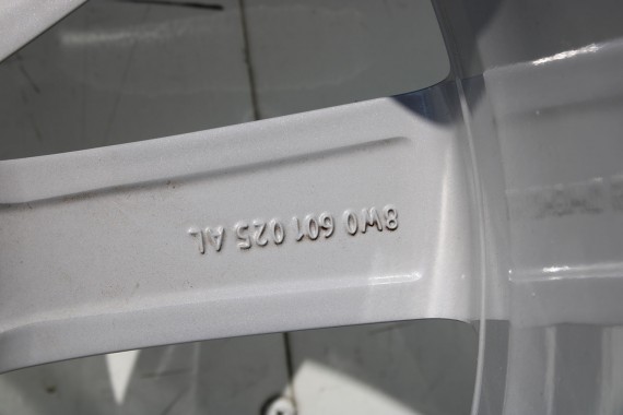 AUDI A4 A5 8W FELGI 8W0601025AL 18 cali + OPONY LETNIE KOŁA felga 8,5J*18H2 ET29 opona LATO Hankook Ventus S1 evo2 245/40/18 93Y