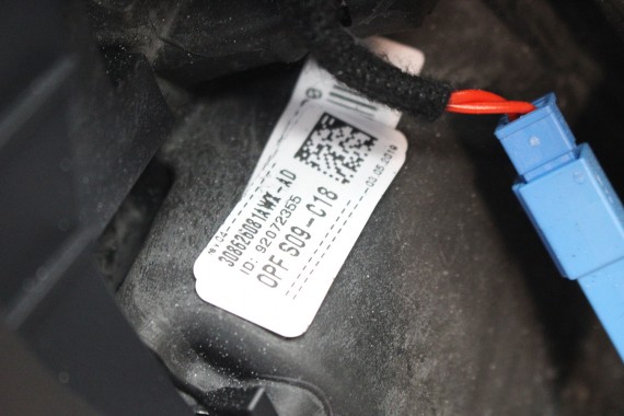 BMW X1 F48 KIEROWNICA 6877519 X2 F39 2 F45 F46 SPORT XDRIVE18D skóra 32306877519  32 30 6877519 + ŁOPATKI biegi 6877519 6877519