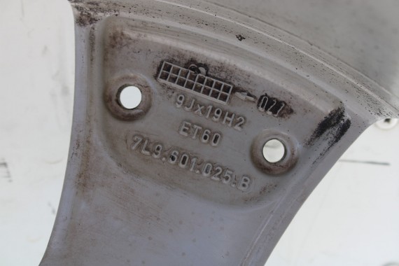 VW TOUAREG FELGI KOŁA 19 cali felga 7L9601025B 9.0Jx19H2 ET60 5/130 7L9 601 025 B ZR19  7L 7P