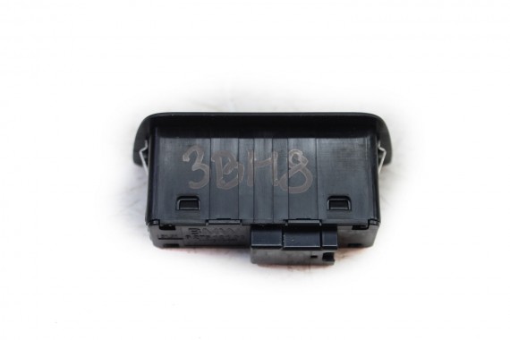 BMW 8 M8 F91 F92 F93 5A1B301 PRZYCISK BAGAŻNIKA 5A1B301 PRZYCISKI klapy tył 61319275121 61319162645 Centerlock