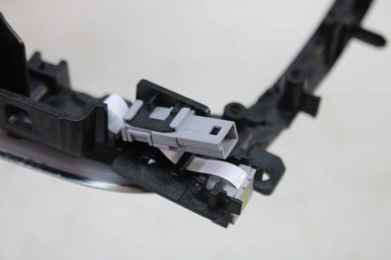 BMW X5 G05 WYKOŃCZENIE TUNELU ŚRODKOWEGO dekor listwa ozdobna listwy dekory Miko Fineline Argento 40398G02