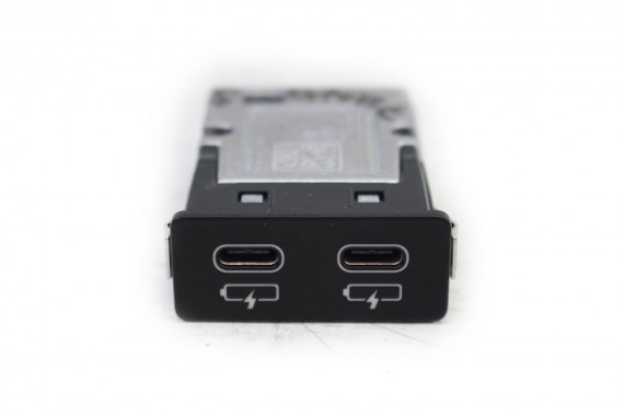 BMW X5 G05 PORT USB...