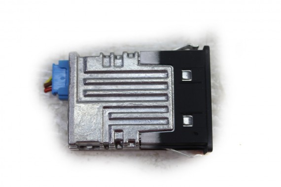 BMW X5 G05 PORT USB PRZYŁĄCZE Podwójne gniazdo 5A21B75 X1 F48 F45 F46 MINI F54 F55 F56 F57 F60 84105A21B75 84 10 5A21B75 5A21B75