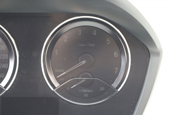 BMW X1 F48 ZEGAR 5A3B657 2 F45 F46 621095A3B657 Prędkościomierz serii 2 F45 F46 HUD 62105A24580 62109840899 62109857574