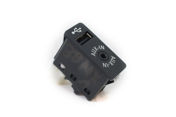 BMW X1 F48 PORT USB PRZYŁĄCZE 9266607 84109266607 gniazdo USB AUX 84 10 9266607