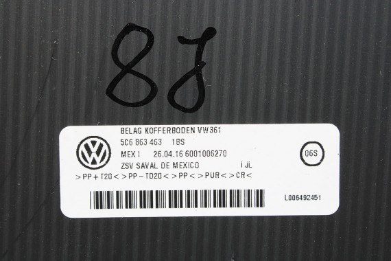 VW JETTA 5C BOCZKI BAGAŻNIKA + DYWAN 5C6867427C 5C6867428T 5C6863463 BOCZEK bagażnik tapicerka tył 5C  1BS- antracyt FL LIFT