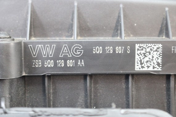 AUDI VW FILTR POWIETRZA 5Q0129607S 5Q0129601AA 5Q0129620B 1.6 TDi SKODA SEAT diesel 5Q0 129 607 S 5Q0 129 601 AA 620 B