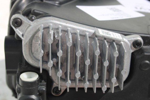 AUDI A5 8W PRZÓD FULL LED maska błotniki pas przedni zderzak lampy lampa F5 2D2D LX5H Niebieski wzmocnienie błotnik 8W6