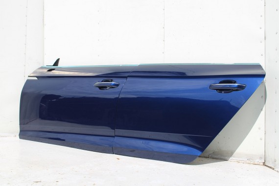 AUDI A5 SPORTBACK DRZWI LEWE PRZÓD + TYŁ STRONA LEWA przednie tylne 2 sztuki 8W F5 Kolor 2D2D LX5H Niebieski 8W8831051 8W8833051