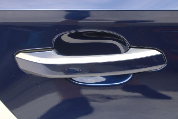 AUDI A5 SPORTBACK DRZWI PRAWE PRZÓD + TYŁ STRONA PRAWA przednie + tylne 2 sztuki 8W F5 2D2D LX5H Niebieski 8W8831052 8W8833052