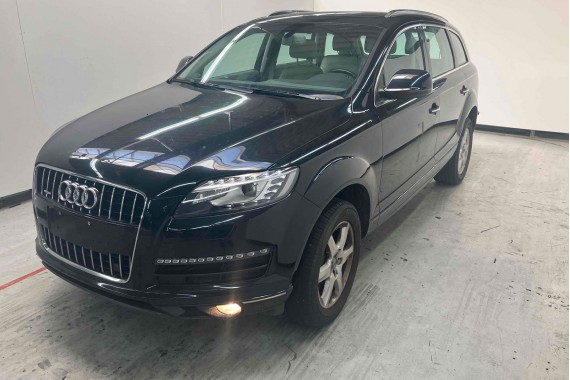 AUDI Q7 DRZWI LEWE PRZÓD + TYŁ STRONA LEWA przednie + tylne 2 sztuki 4L Kolor 2T2T LC9X Głęboka Czarny 4L0831051 4L0833051 LIFT