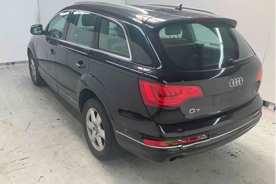 AUDI Q7 DRZWI LEWE PRZÓD + TYŁ STRONA LEWA przednie + tylne 2 sztuki 4L Kolor 2T2T LC9X Głęboka Czarny 4L0831051 4L0833051 LIFT