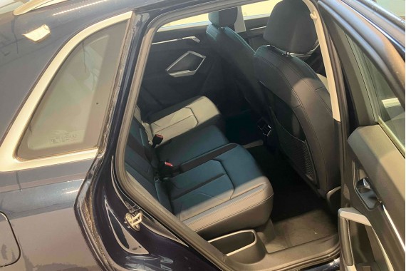AUDI Q3 83A II FOTELE KOMPLET FOTELI siedzeń siedzenia tapicerka skóra czarne F3 N1M Leder/Kunstleder mono.pur 550-Kombination