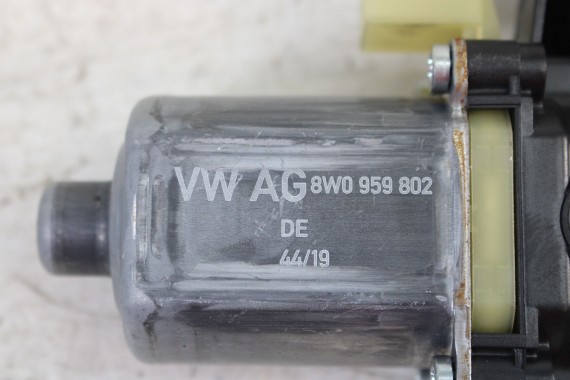 VW AUDI SILNIK PODNOŚNIKA SZYBY 8W0959801 8W0959802 8W0959811 8W0959812 silniczek szyb 8W0 959 801 8W0959801 8W0959802 8W0959811