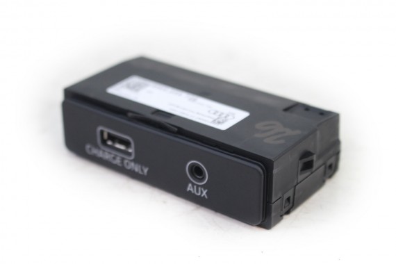 AUDI A4 A5 Q5 PORT USB PRZYŁĄCZE AUX 8W0035726 8W0 035 726 8W B9 8W6 F5 80A FY