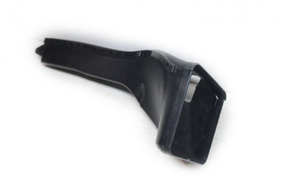 AUDI A4 A5 ŁAPAK WLOT POWIETRZA PASA 8W0129618F silnik 8W B9 F5 8W0 129 618 F kierownica dolot 8W0129618F 8W0129618 8W0129618F