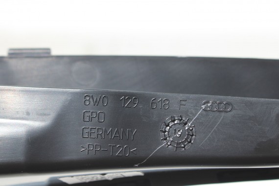 AUDI A4 A5 ŁAPAK WLOT POWIETRZA PASA 8W0129618F silnik 8W B9 F5 8W0 129 618 F kierownica dolot 8W0129618F 8W0129618 8W0129618F