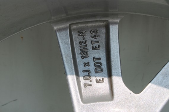 AUDI Q3 II FELGI 18 cali 83A601025J OPONY LATO KOŁA felga 83A 601 025 j 7J*18H2 ET43 opona LATO HANKOOK 235/55/18 100v ventus s1