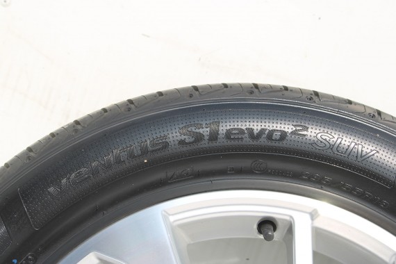 AUDI Q3 II FELGI 18 cali 83A601025J OPONY LATO KOŁA felga 83A 601 025 j 7J*18H2 ET43 opona LATO HANKOOK 235/55/18 100v ventus s1