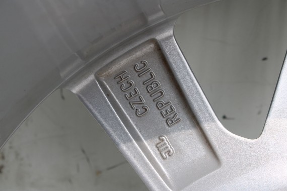 AUDI Q3 II FELGI 18 cali 83A601025J OPONY LATO KOŁA felga 83A 601 025 j 7J*18H2 ET43 opona LATO HANKOOK 235/55/18 100v ventus s1