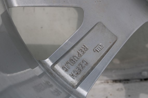AUDI Q3 II FELGI 18 cali 83A601025J OPONY LATO KOŁA felga 83A 601 025 j 7J*18H2 ET43 opona LATO HANKOOK 235/55/18 100v ventus s1