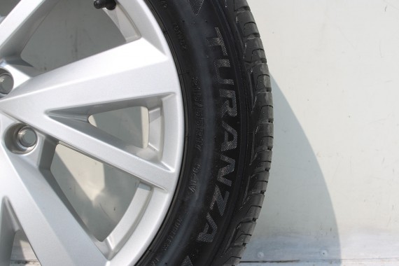 AUDI Q2 FELGI 17 OPONY LETNIE KOŁA 81A601025C felga 7J*17H2 ET45  opona LATO Bridgestone Turanza T001 215/55/17 94V 81A cali