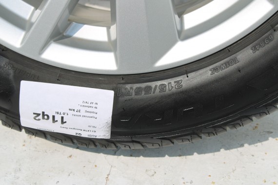 AUDI Q2 FELGI 17 OPONY LETNIE KOŁA 81A601025C felga 7J*17H2 ET45  opona LATO Bridgestone Turanza T001 215/55/17 94V 81A cali