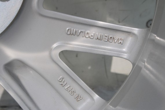 AUDI Q2 FELGI 17 OPONY LETNIE KOŁA 81A601025C felga 7J*17H2 ET45  opona LATO Bridgestone Turanza T001 215/55/17 94V 81A cali