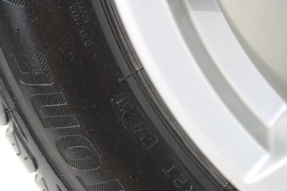 AUDI Q2 FELGI 17 OPONY LETNIE KOŁA 81A601025C felga 7J*17H2 ET45  opona LATO Bridgestone Turanza T001 215/55/17 94V 81A cali