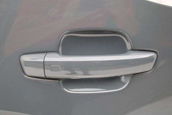 AUDI Q2 DRZWI PRAWE PRZÓD + TYŁ STRONA PRAWA przednie + tylne 2 sztuki Kolor : G3G3 LX7M Nanograu Szary 81A 81A831052 81A833052