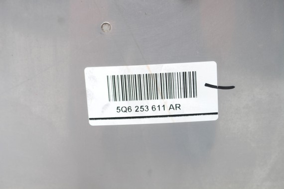 AUDI Q2 WYDECH TŁUMIK 5Q0253211BA 5Q6253611AR 1.0 TSi benzyna 5Q0 253 211 BA 5Q6 253 611 środkowy 81A253181R 5Q0253609 5Q0253209
