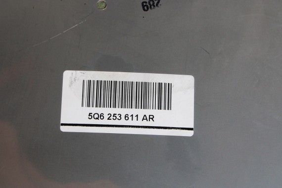 AUDI Q2 WYDECH TŁUMIK 5Q0253211BA 5Q6253611AR 1.0 TSi benzyna 5Q0 253 211 BA 5Q6 253 611 środkowy 81A253181R 5Q0253609 5Q0253209