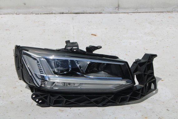 AUDI Q2 PRZÓD maska błotniki zderzak pas przedni lampy wzmocnienie błotnik lampa 81A FULL LED Kolor: T9T9 	LY9C Biel ibisa Biały
