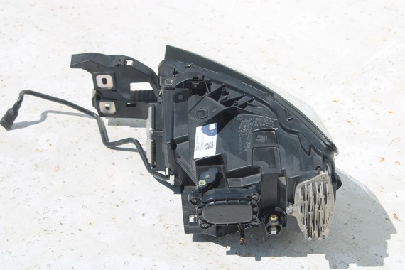 AUDI Q2 PRZÓD maska błotniki zderzak pas przedni lampy wzmocnienie błotnik lampa 81A FULL LED Kolor: T9T9 	LY9C Biel ibisa Biały