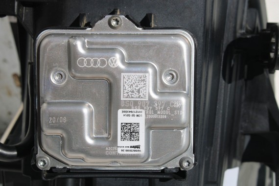 AUDI Q2 PRZÓD maska błotniki zderzak pas przedni lampy wzmocnienie błotnik lampa 81A FULL LED Kolor: T9T9 	LY9C Biel ibisa Biały