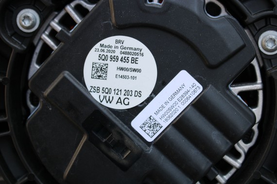 AUDI Q2 PRZÓD maska błotniki zderzak pas przedni lampy wzmocnienie błotnik lampa 81A FULL LED Kolor: T9T9 	LY9C Biel ibisa Biały